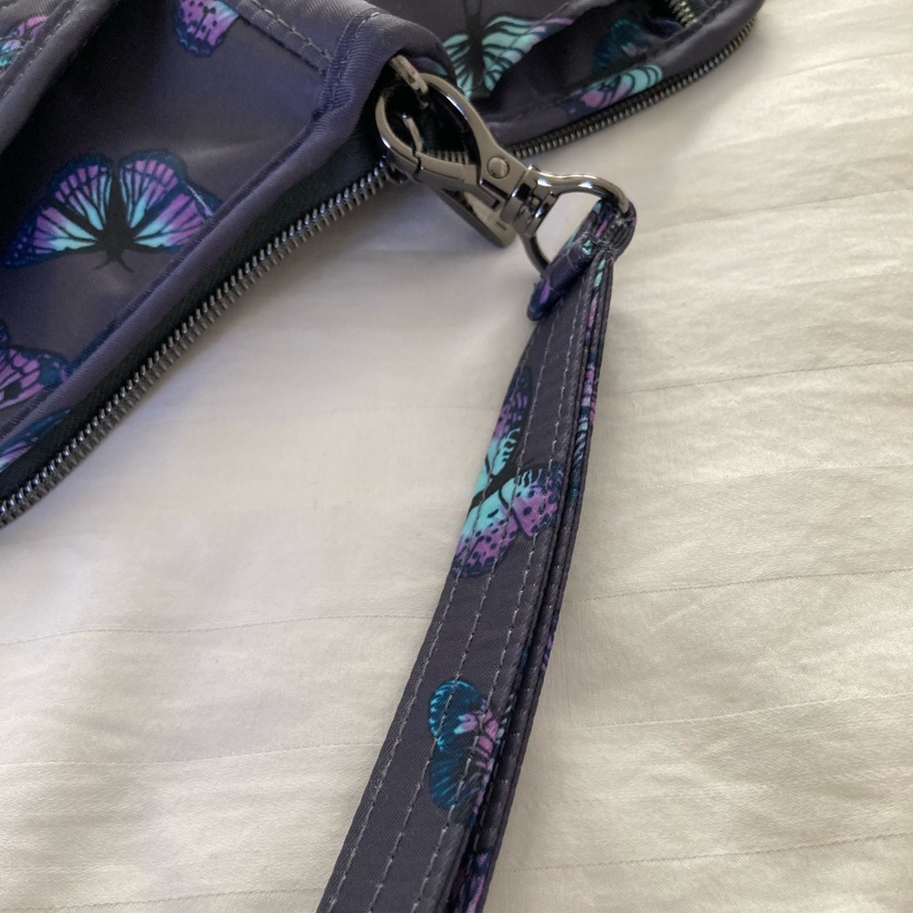 Lug Butterfly Wristlet - Picture 9 of 11